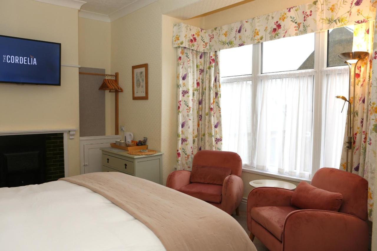 เดอะ คอร์เดเลีย Bed & Breakfast สการ์โบโรห์ ห้อง รูปภาพ